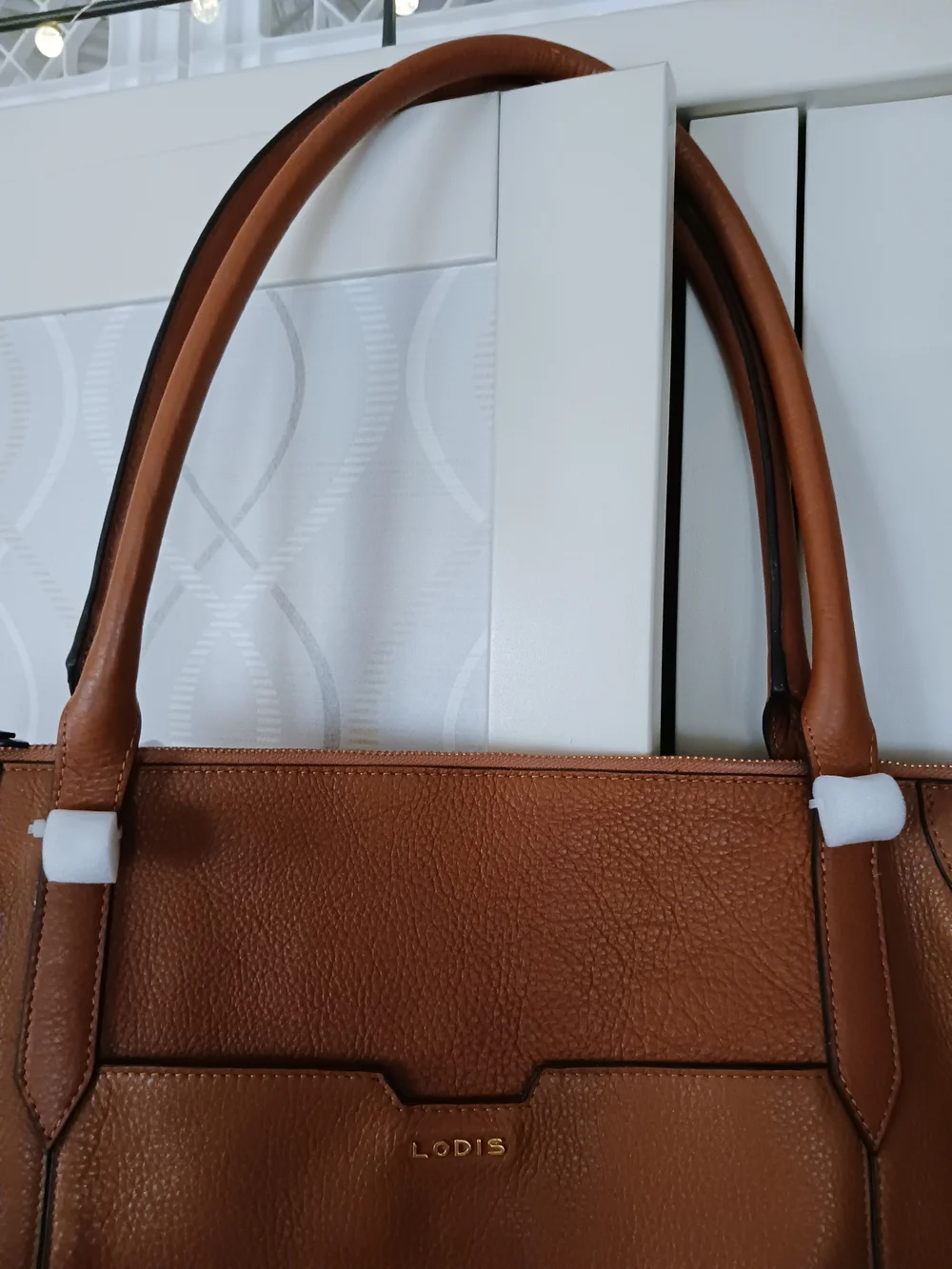 NWOT Lodis Tan Leather Tote Bag - Classic Women's Handbag